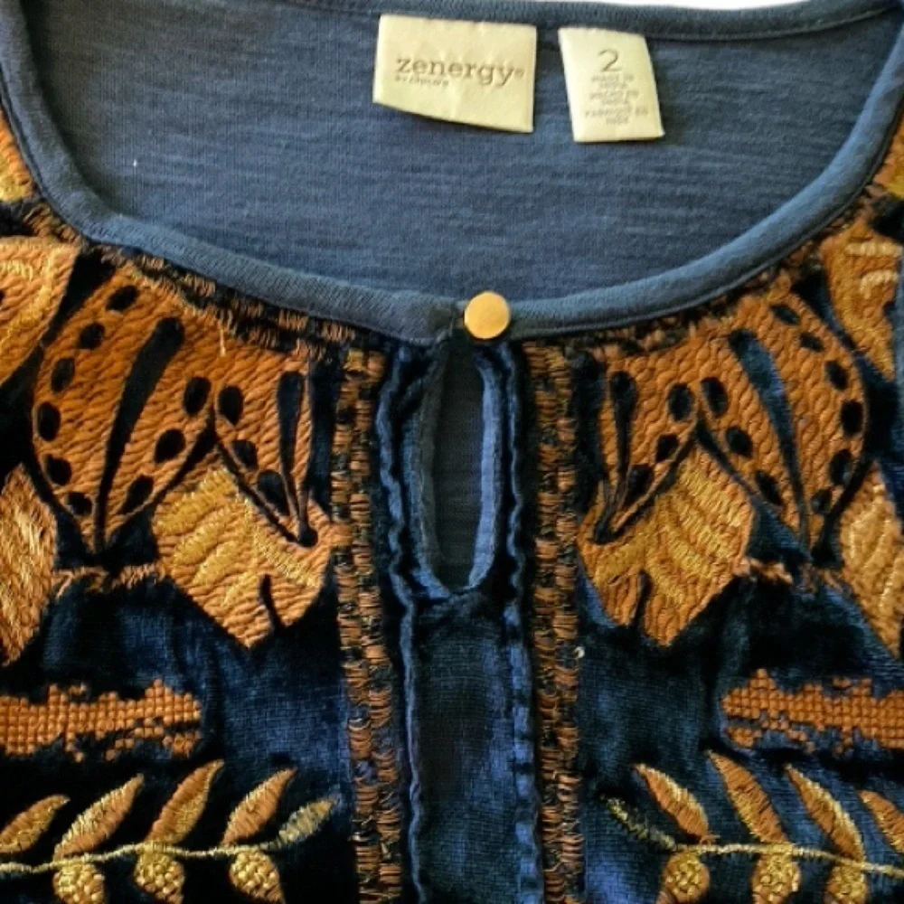 CHICO’S tunic top, size 2, US L, blue with velvet and embroidery. Long sleeves - Picture 3 of 6